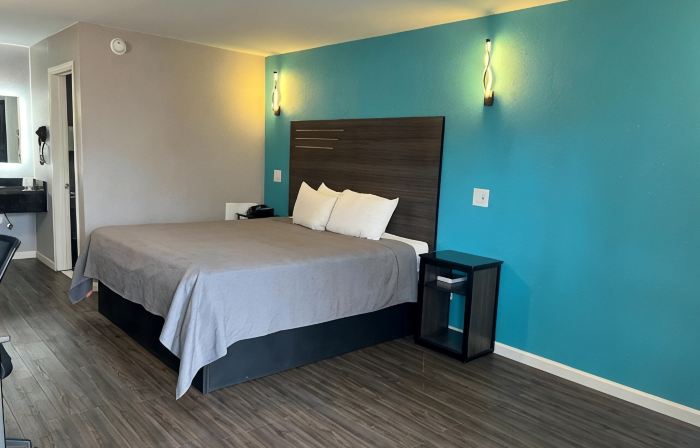 Key West Inn - Tuscumbia