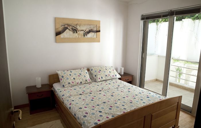 Immaculate Apartment,  Uninterrupted Stunning Bay Views , Private parking