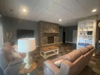 Bay Head Cove - Peaceful 5 bedroom lakefront home on private cove with boat dock - 4-Star