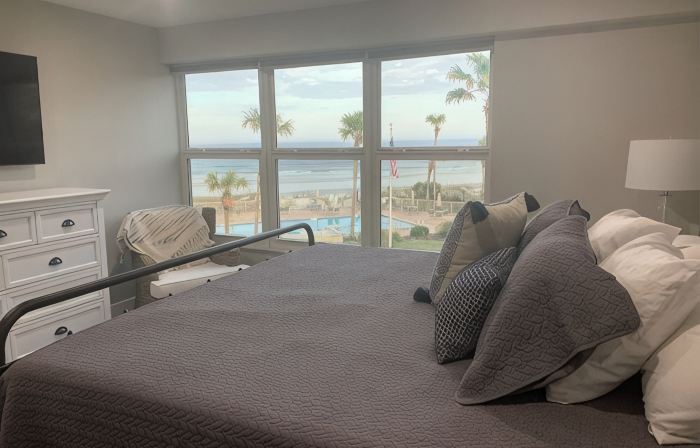 Coquina A203- Steps to the Beach