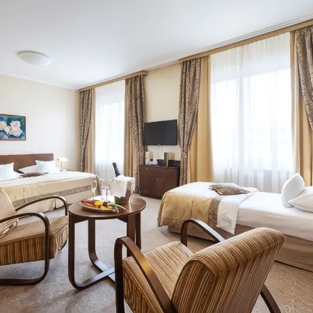Hotel Devin