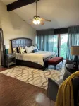 Peaceful, Private and Beautiful Water View Retreat on Lake Travis - Wifi