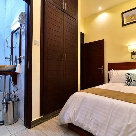 Entebbe-Stay Aparthotel - Kitooro