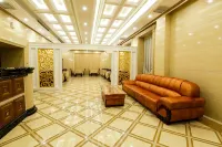 Imperial Hotel - parking