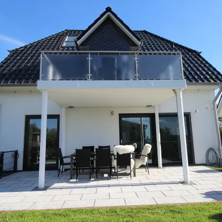 Casa Fortuna Comfort mit Seeblick, Whirlpool, Sauna und Eingezäuntem Garten