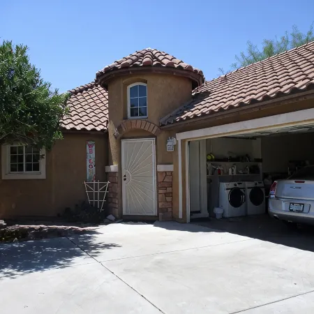 Upscale But Cozy Beach Retreat In The Desert Near Phoenix With Private Pool