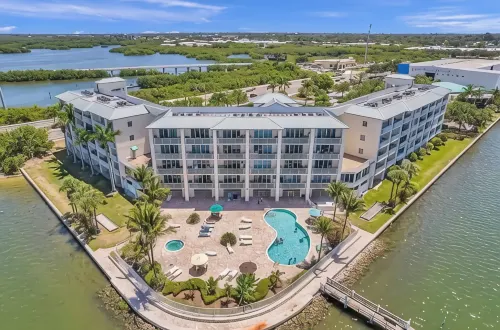 Waterfront Studio Condo by Madeira Beach