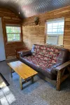 Tom & Jerri's Rustic Cabin located on the lake - 무료 와이파이