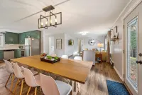 Cozy, Quiet and Peaceful Bailey's Harbor Home: Close to Everything Door County! - Wi-Fi