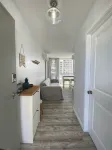 Remodeled oasis in the heart of Waikiki! Min. from beach, shops, & restaurants! - مسبح خاص