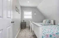 Newly Renovated Condo 2 Bd/1Bth - 1.5 Blocks to Beach - 4성급