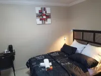 The Royal Prime Guest Lodge - Parkering