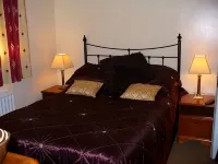 Causeway Tavern Bed & Breakfast - parking