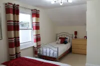 LUXURY PENTHOUSE APARTMENT ALONG  ILFRACOMBE SEAFRONT! GREAT FOR FAMILIES ! - 4성급