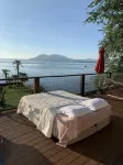 Luxe and Spacious Lakefront House with Brand New Dock and Boat Lift - con encanto