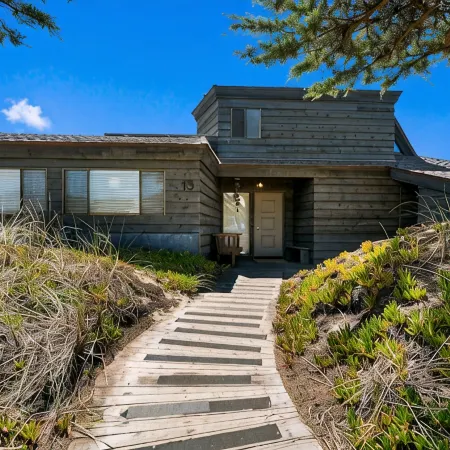 Oceanfront Retreat Pajaro Dunes Beach, crashing wave views, private beach