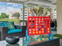 Waterfront, 7s Hot Tub, 5 Min to Sawgrass Mall - Biggest Outlet Mall in US Hotels in Sunrise
