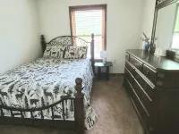 Game Room, Fire Pit, Close to Lakes, Quiet St, Family Time in the Mountains!