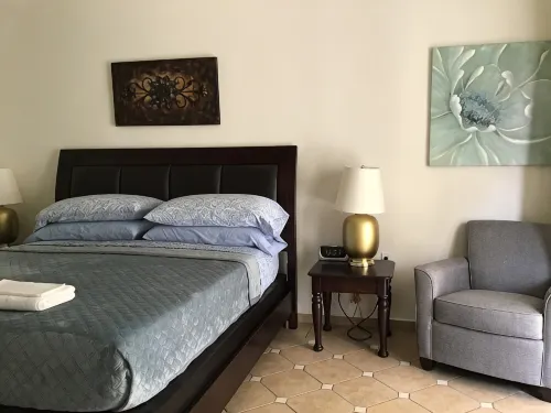 CONDO FOR RENT LARGE GROUP up to 20-30 - 2 星級
