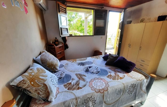 F2 Sea View with Jacuzzi in Petite-Anse.