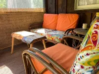 Stream Side Cabin surrounded by woods + Fire Pit - Wi-Fi