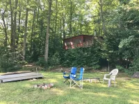 Cozy Cabin on Loon Lake Hoteles en Plymouth