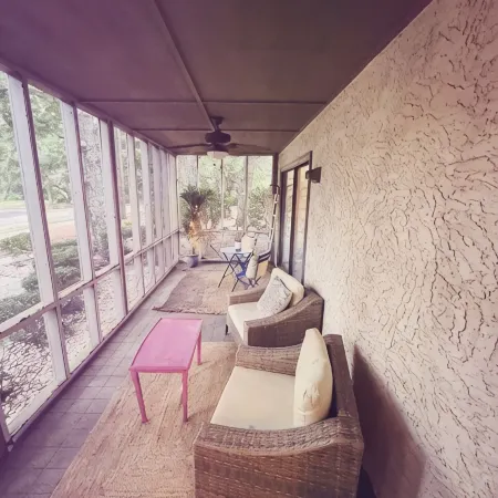 Beautiful and Spacious First Floor Sunset Beach Villa in Sea Trail! Bikes & Gear