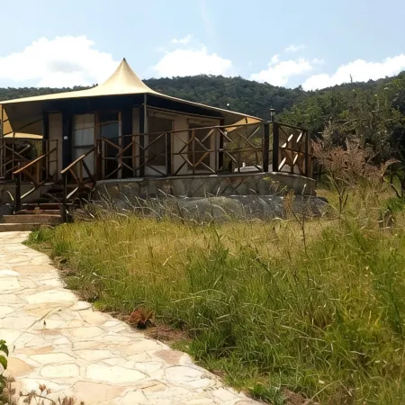 Emayian Luxury Camp
