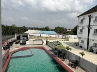 MacDestly Hotel - piscina
