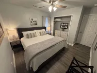 Turtle's Nest-Free BEACH pass! 2 King bedrooms, Golf/Fish, Walk to restaurants! - Wifi