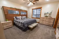 Red Barn Retreat in the Heart of Bloomington - 3-Star