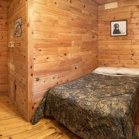 Vacation Lodge ,Near Raystown Lake and Historical Bedford