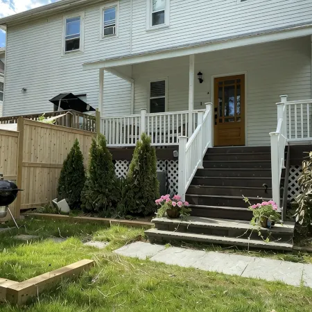 Cozy Downtown 1BR w/ Parking
