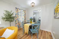 Cottage Row: Leontyne - 4-Star