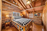 Log Cabin, Utk/Neyland, Smokies, 16Acres, FP, HotTub, Sauna, Fishing, Golf, Pets - 小木屋