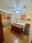 2-bedroom home on acreage in peaceful, rural area. - Wifi