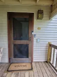 Creekside With Hot Tub, Gas Fireplace, Fishing, Minutes to Downtown and Omni Spa - 4つ星