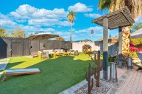 The Heritage House: Family and Pet Friendly Home with Pool and Spa - 4-Star