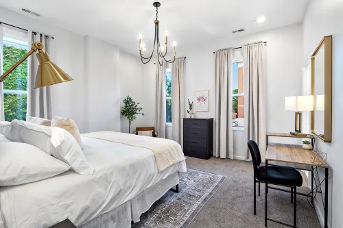 Chateau St. Louis ~New~ Historic Home ~ 9min > DT - Bungalows