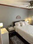PALM SPRINGS- 2Master Suites, Style & LocationNo chores” at checkout! - balcón