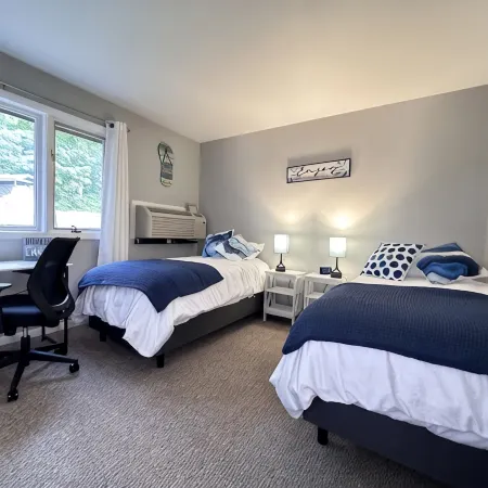 Relaxing Getaway/StepsToLake/Pool/Tennis near DT Lake Geneva