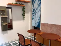 KM Hostel Hotel dekat Bundaran Air Mancur