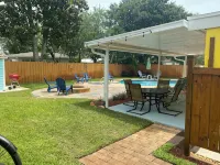 Jax Beach House w/Pool and Outdoor Oasis - واي فاي