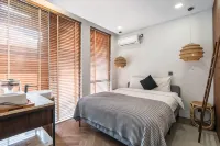 Eudaimonia Studios - 4 Yıldız
