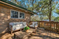 HUMMINGBIRD HAUS \\ 6 Bedrooms \\ Mid-Century \\ 2-Unit Home \\  2 Kitchens - balcony