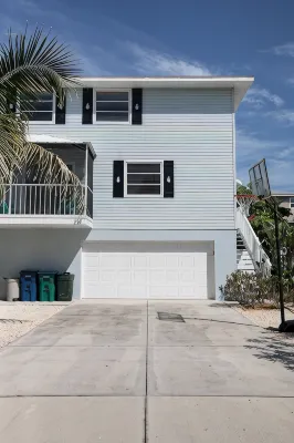 Golf cart+4BR/3B 2100sq Renovated, Large Pool and deck - Badekar