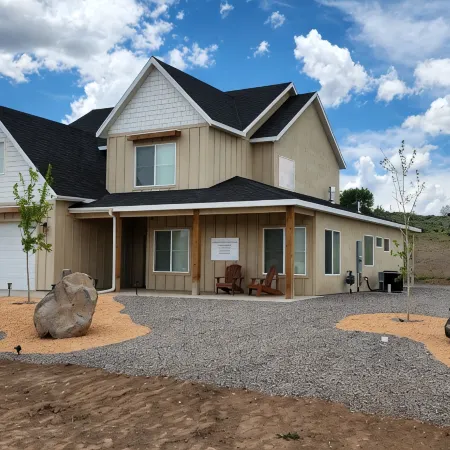Large House with 3 King Beds 20 minutes from Bryce Canyon