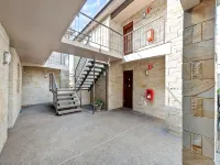 API Leisure & Lifestyle Battery Point - Condos