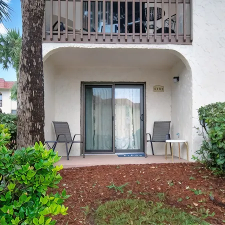 St Augustine Beach Condo steps from the beach!