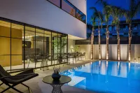 Canale Hotel & Suites - Airport Shuttle
